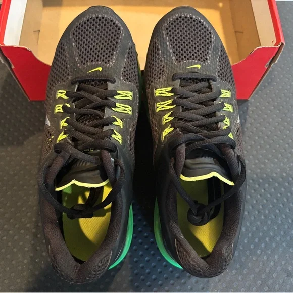 Nike Air Max 2013 (gs) size 6 youth, big kids